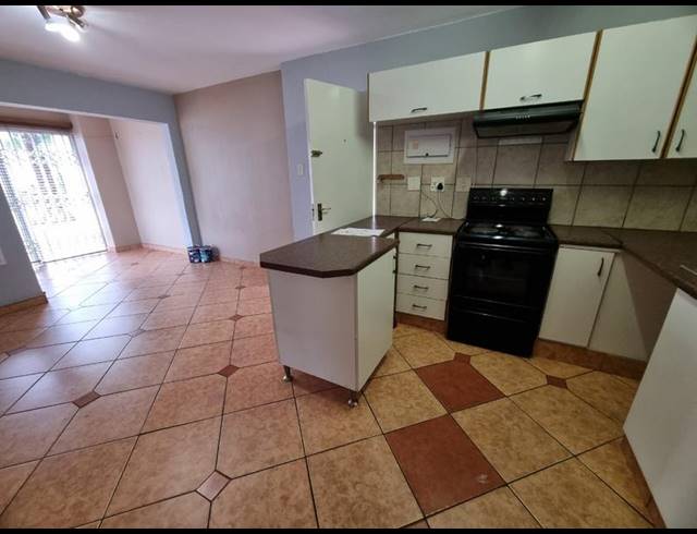 3 BEDROOM TOWNHOUSE FOR SALE IN VERWOERDPARK